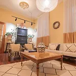 10pax Terraza Minipiscina-jacuzzi Parking Free إشبيلية