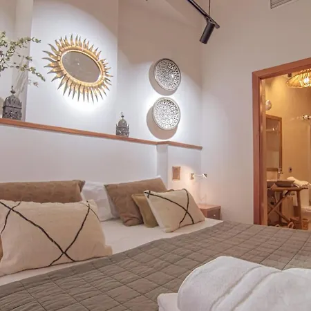 10pax Terraza Minipiscina-jacuzzi Parking Free Villa