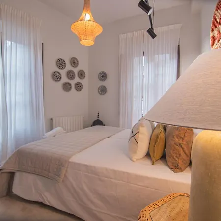 10pax Terraza Minipiscina-jacuzzi Parking Free Villa Sevilla