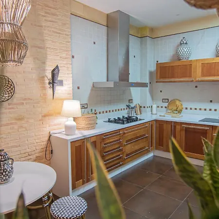 Villa 10pax Terraza Minipiscina-jacuzzi Parking Free *